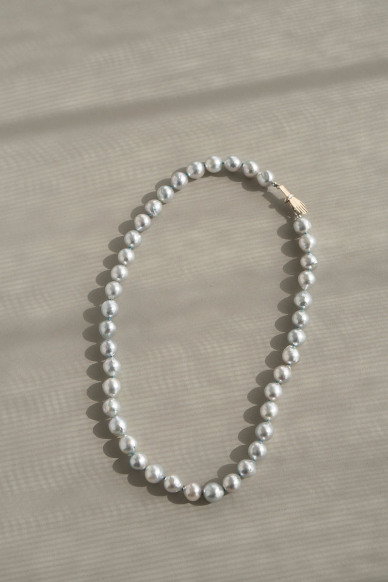 PALA Hand end natural AKOYA pearl all knotted necklace グレーアコヤパールネックレス /K10