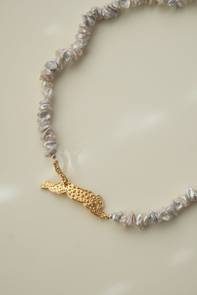 PALA Leopard Hook Necklace Pebble Pearl