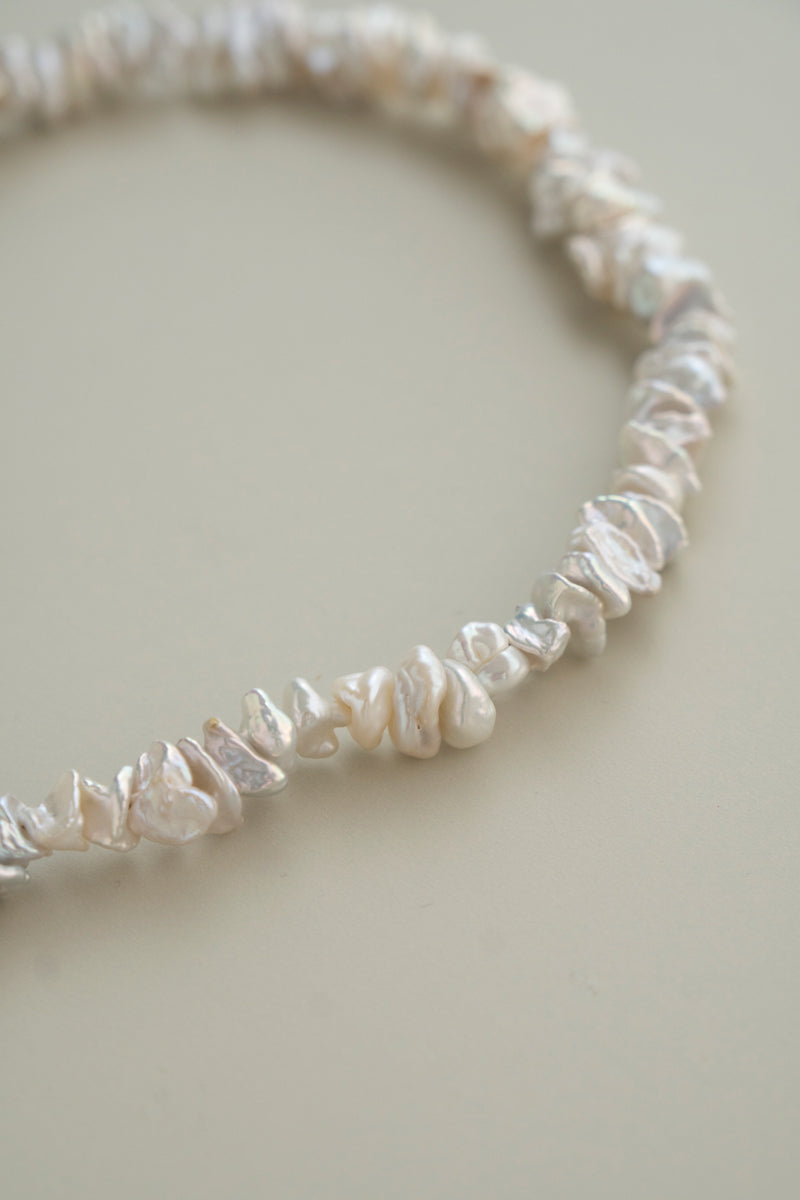 PALA Leopard Hook Necklace Pebble Pearl