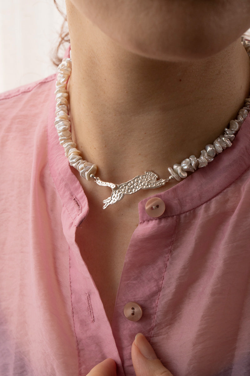 PALA Leopard Hook Necklace Pebble Pearl