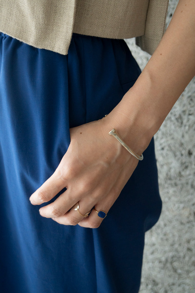 POLYTERON T-pin Bangle /Silver