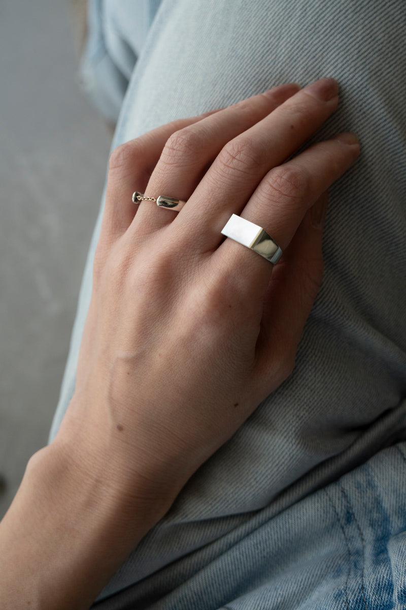 simmon SV & Rectangle Shell Signet Ring /Silver