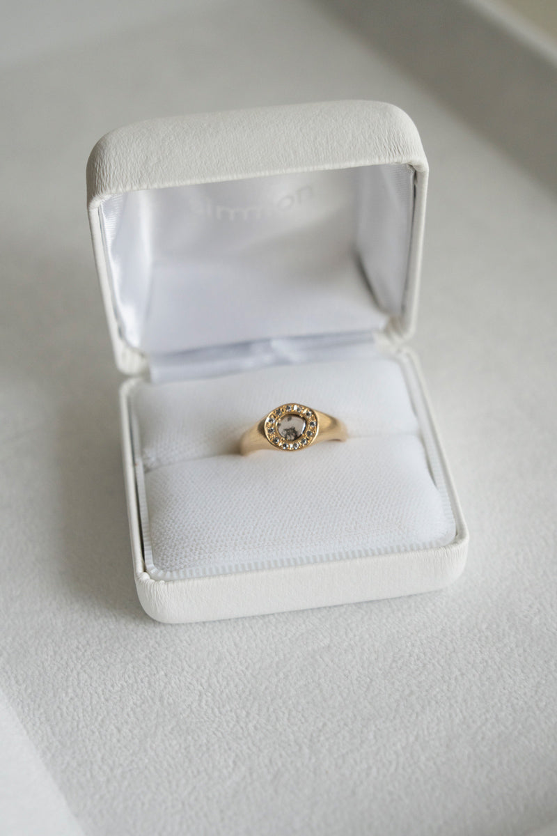 simmon Seta Salt & Pepper Slice Diamond Signet Ring /K18