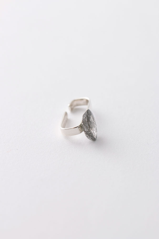 bohem Loose Stone Collection Black rutilated quartz ear cuff/Silver