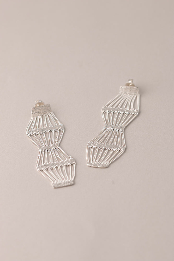 hannah keefe bellows earring Pierce/Silver