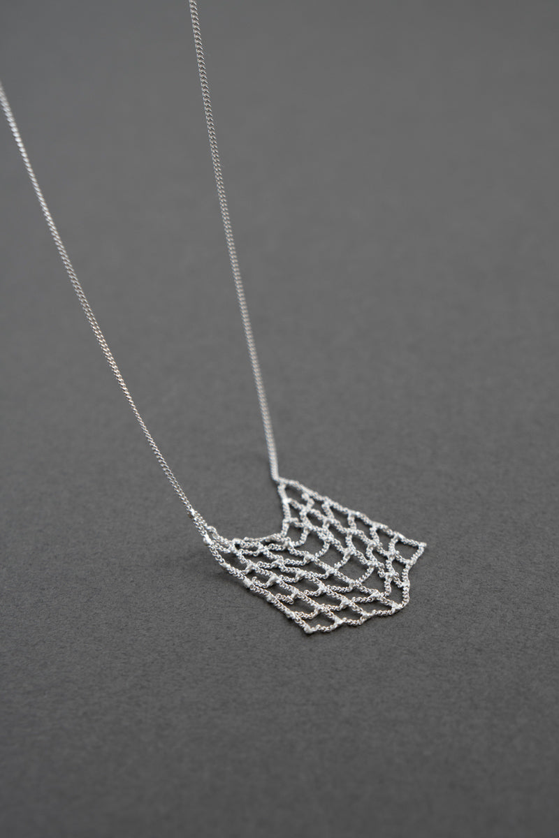Hannah Keefe lil Net Necklace /Silver