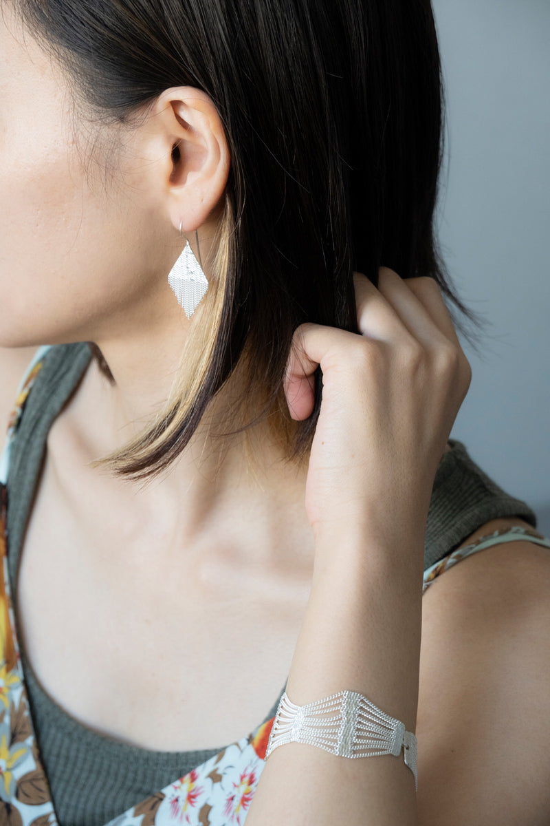 hannah keefe Small confetti earrings ピアス/Silver