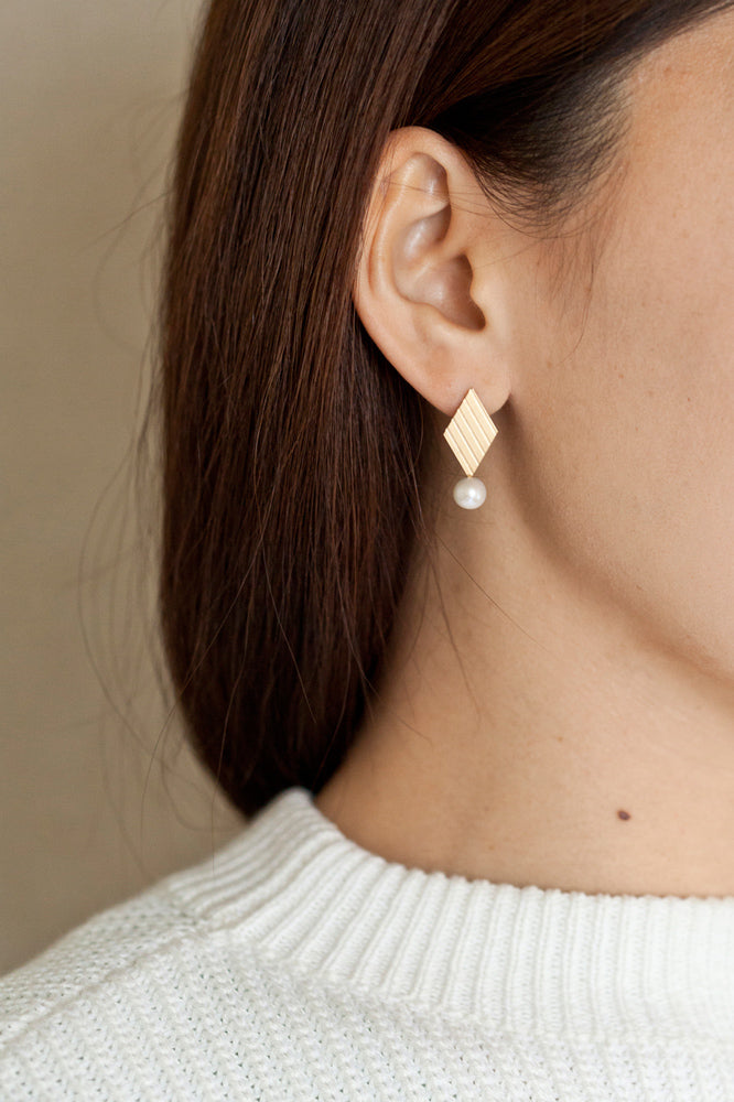 jaren Stripe dia shaped earrring A ピアス
