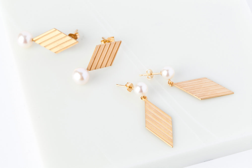 jaren Stripe dia shaped earring B piercing
