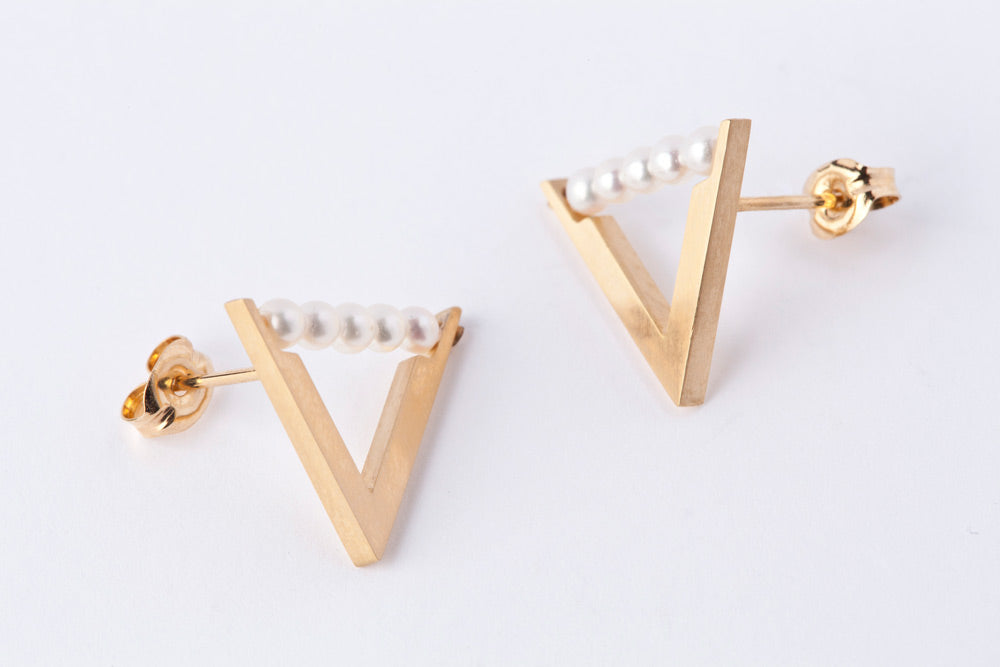 jaren Triangle pearl earring ピアス