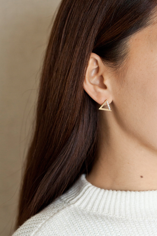 jaren Triangle pearl earrings