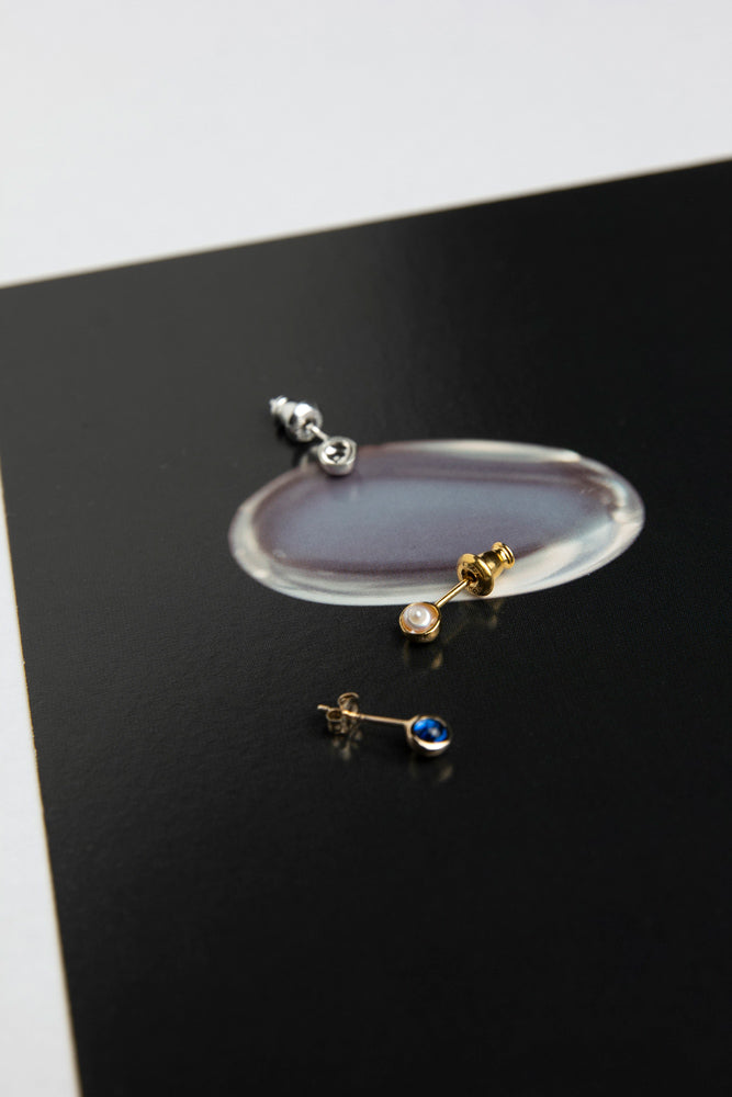 mocco 半丸お皿淡水パールピアス