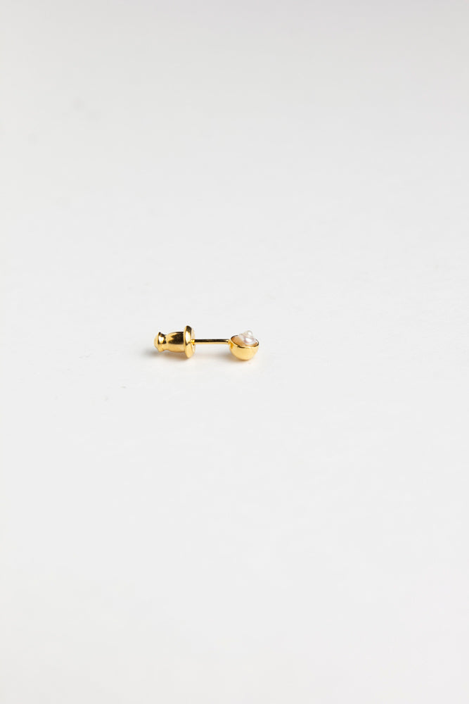 mocco 半丸お皿淡水パールピアス