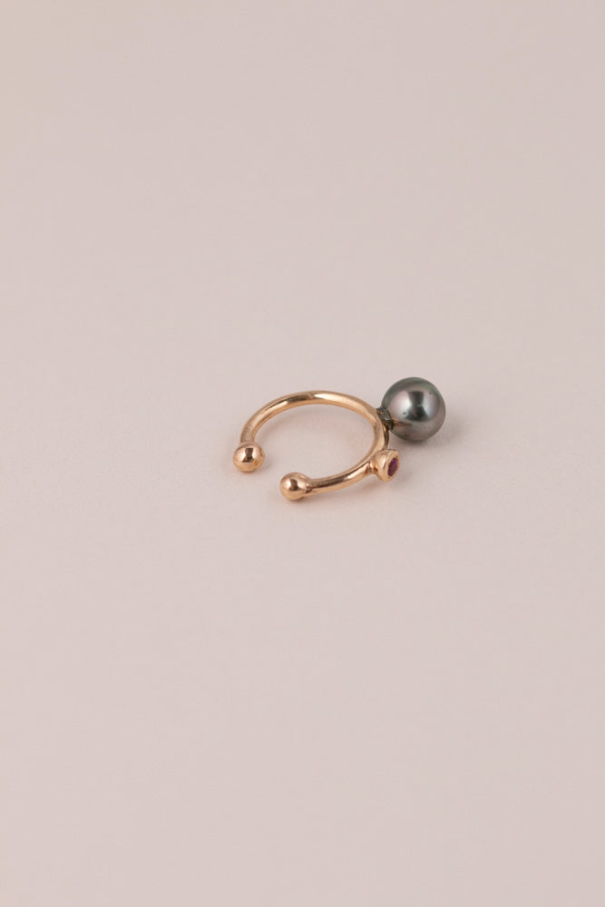 MINIMUMNUTS keshi pearl * ruby ear cuff ケシパールイヤカフ/K10
