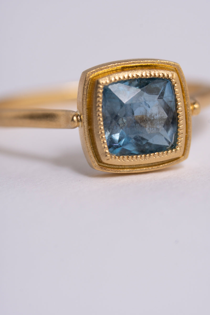 MONAKA jewelery flat stone Tanzanite Ring Tanzanite ring/K14