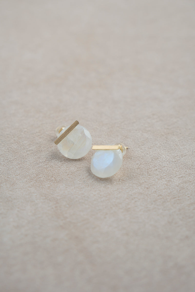 MONAKA jewellery Rainbow moon stone bar stone pierce ピアス/K18