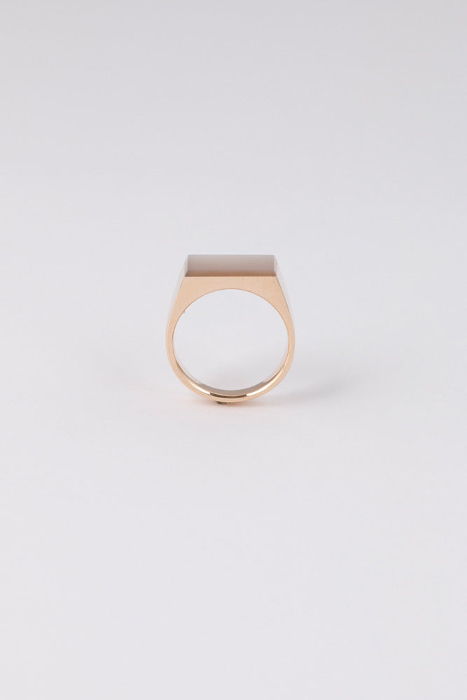 simmon 10K & RECTANGLE SHELL SIGNET RING PINKY white pearl ring