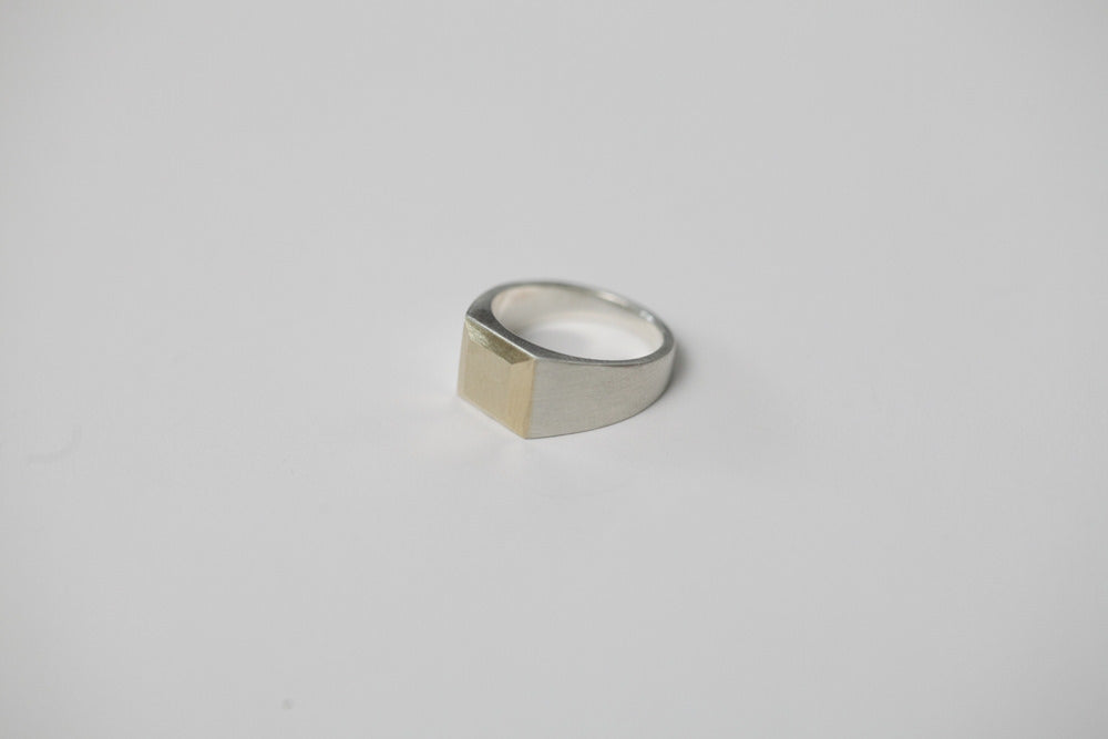 simmon SV &10K SIGNET RING CUT stamp stand ring /Silver