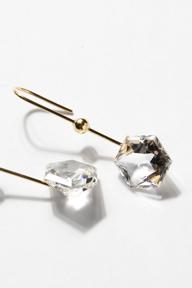 Seta Hexagon quartz Long pierced earring Quartz long earrings/K18