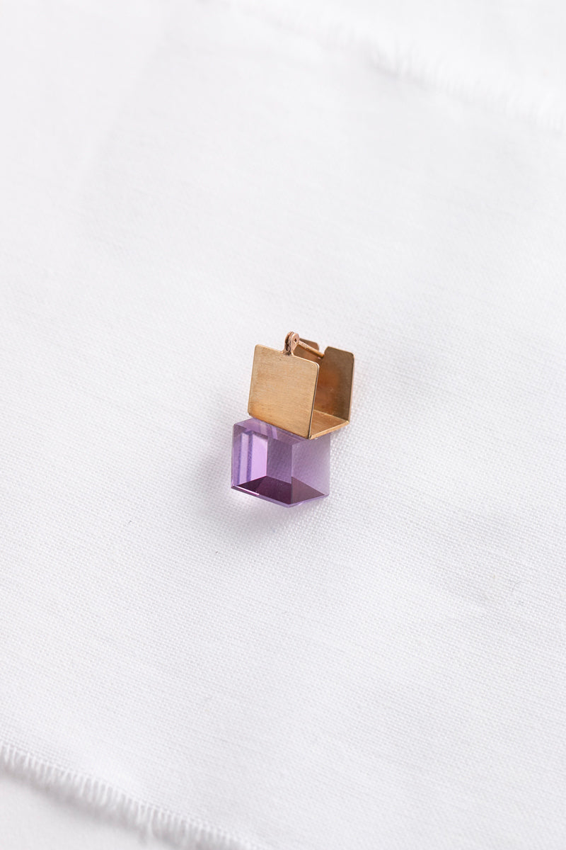 yull. CUBE amethyst Pierce アメジストピアス/K10