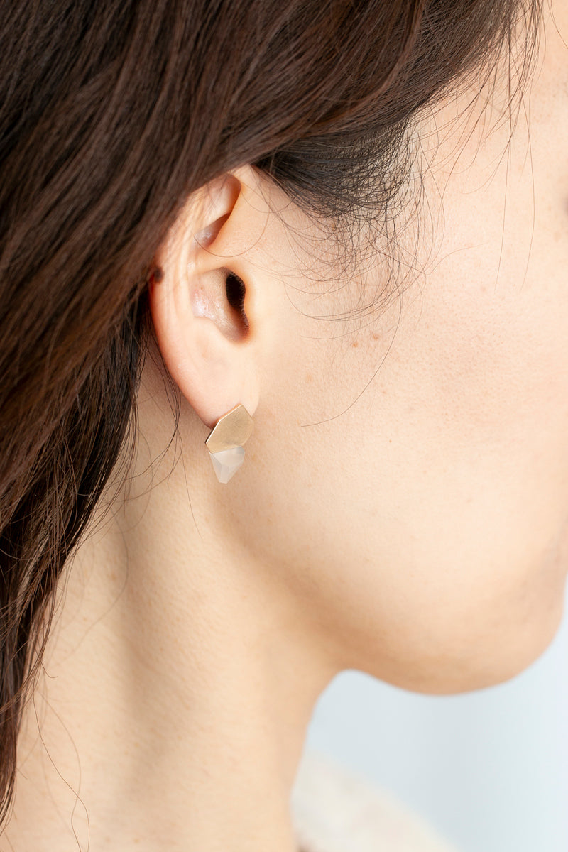 yull. Piece milky quartz Pierce B Quartz pierce/K10