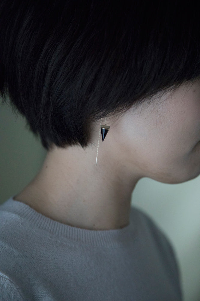 yull. GEOMETRYオニキスロングピアス/K10