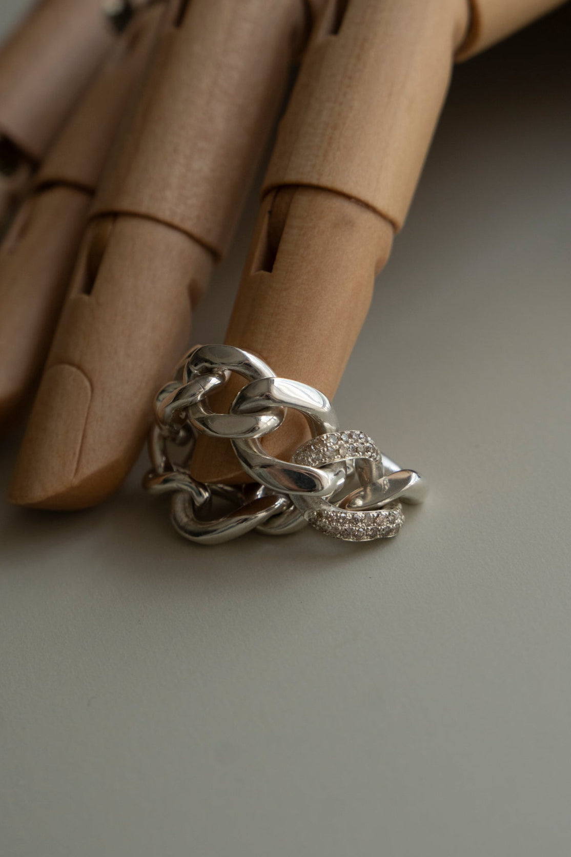 PALA Curb Chain Ring With Pave Diamond パラ ダイヤモンドチェーン