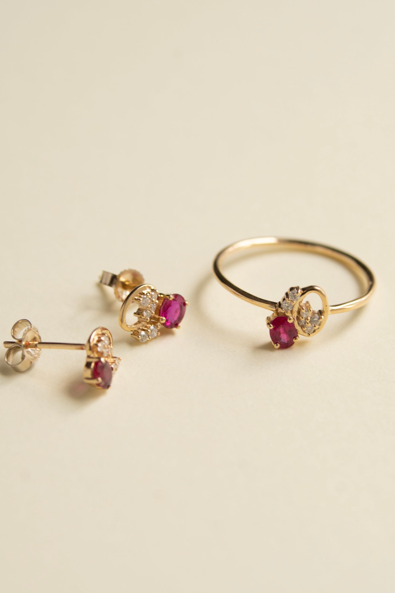 MILA OMI MATA KYBELE STUDS Ruby Pierced Earring /K10