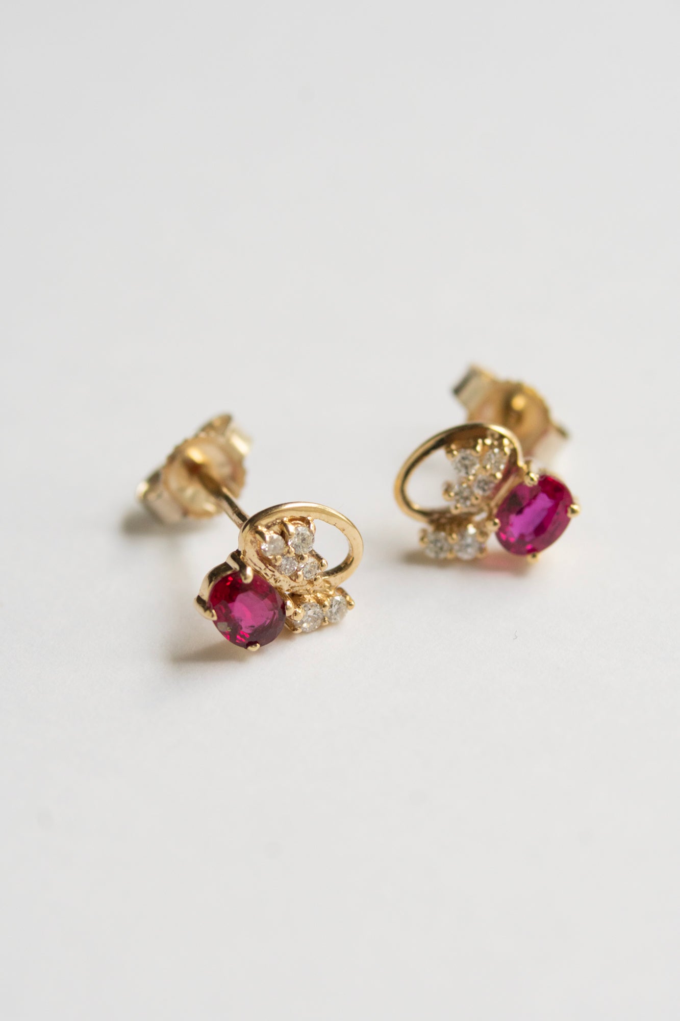 MILA OMI MATA KYBELE STUDS Ruby Pierced Earring /K10