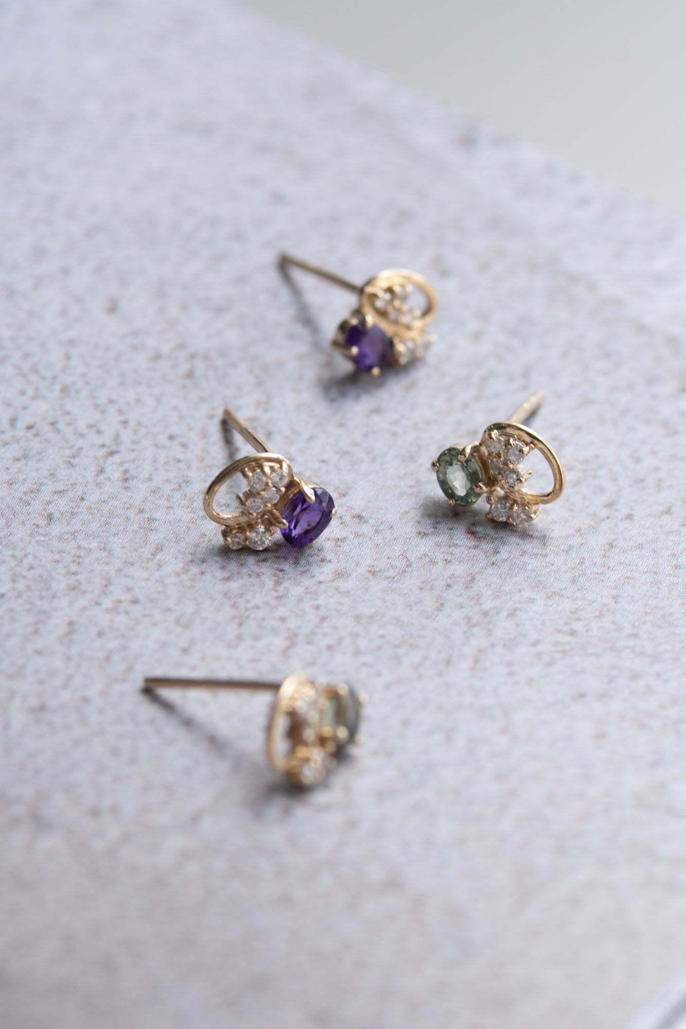MILA OMI MATA KYBELE STUDS Green Sapphire Pierced Earring /K10
