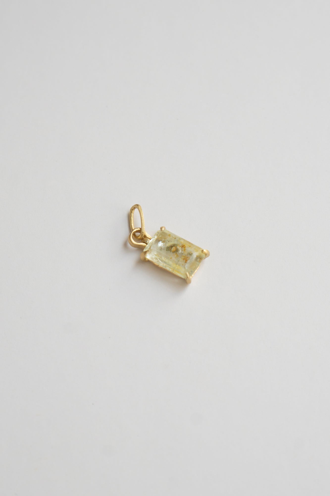 MONAKA jewellery Horse Shoe Prong Aquamarine Necklace Charm Top  /K18