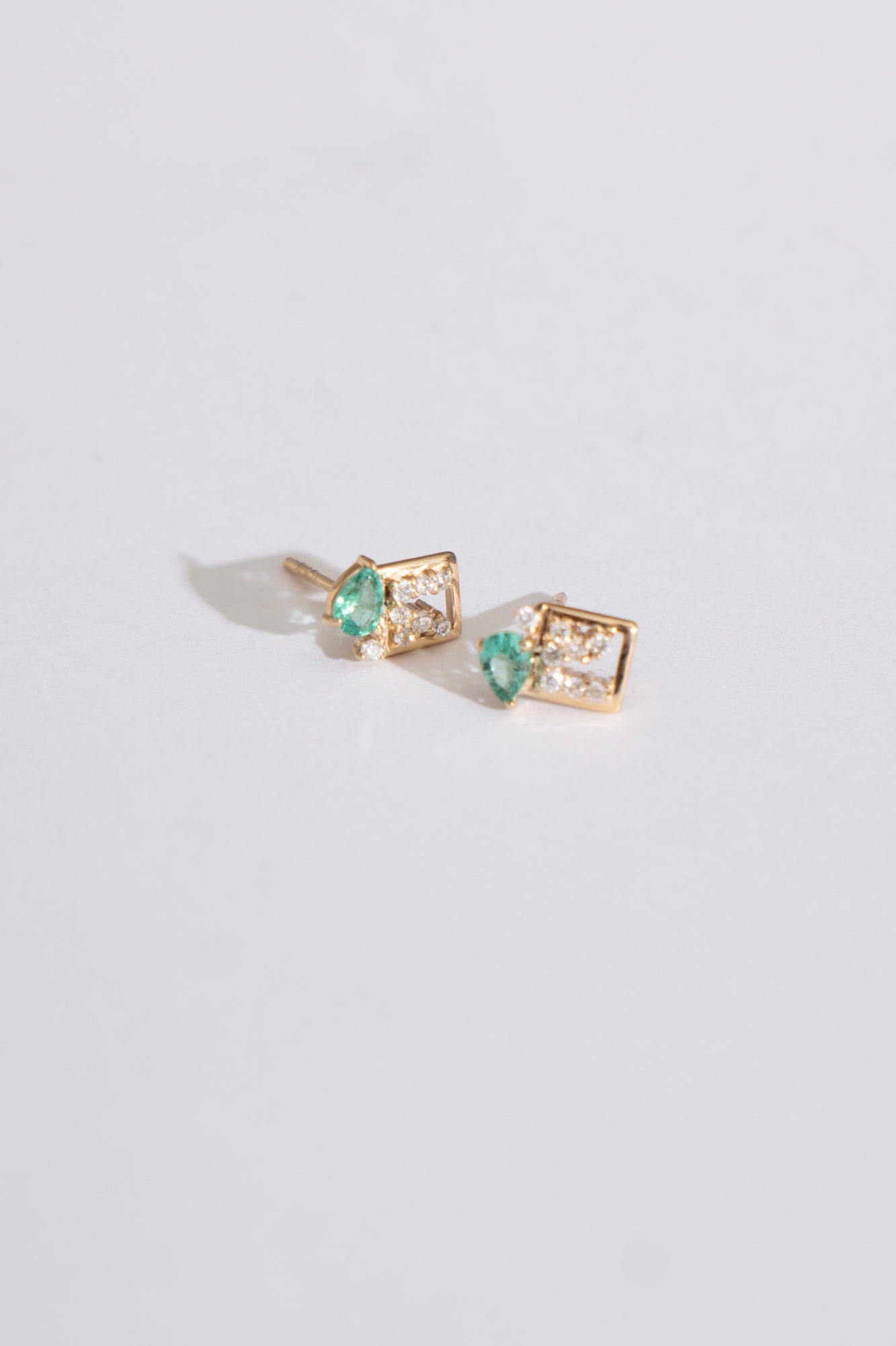 MILA OMI MATA CERES STUDS Emerald Pierced Earring /K10