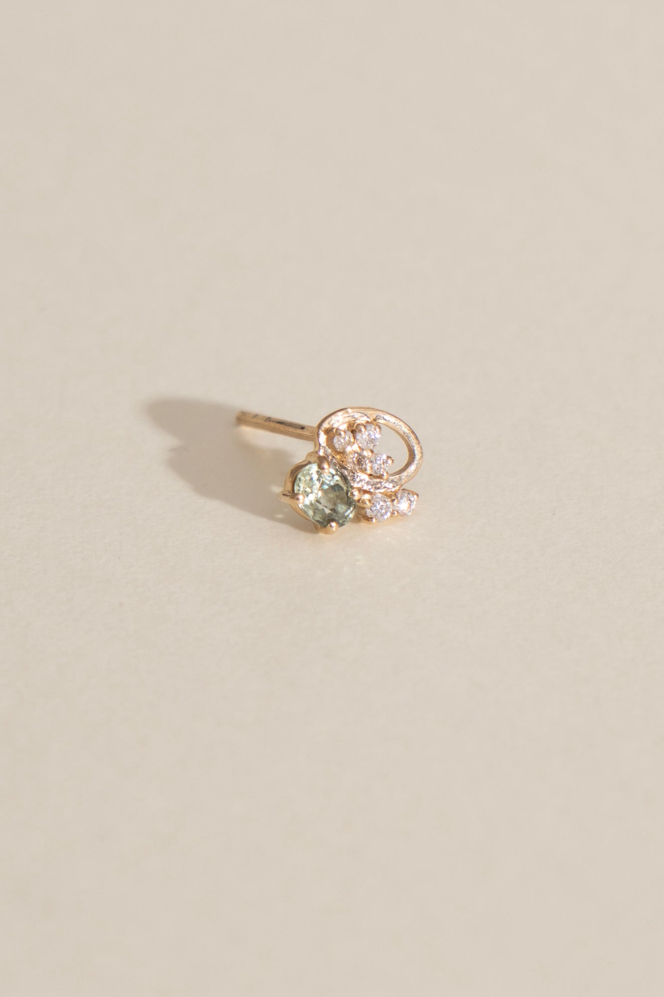 MILA OMI MATA KYBELE STUDS Green Sapphire Pierced Earring /K10