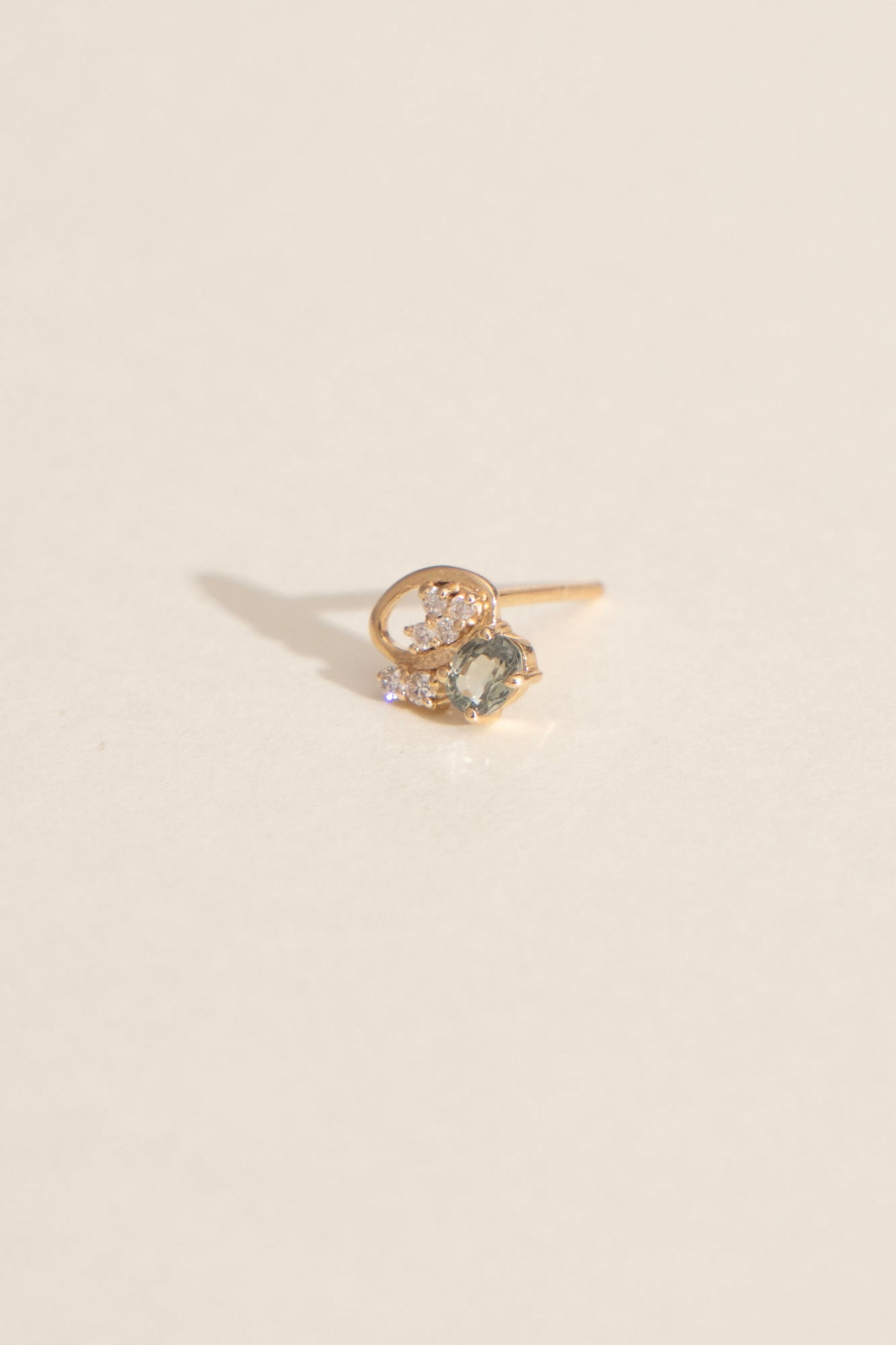 MILA OMI MATA KYBELE STUDS Green Sapphire Pierced Earring /K10