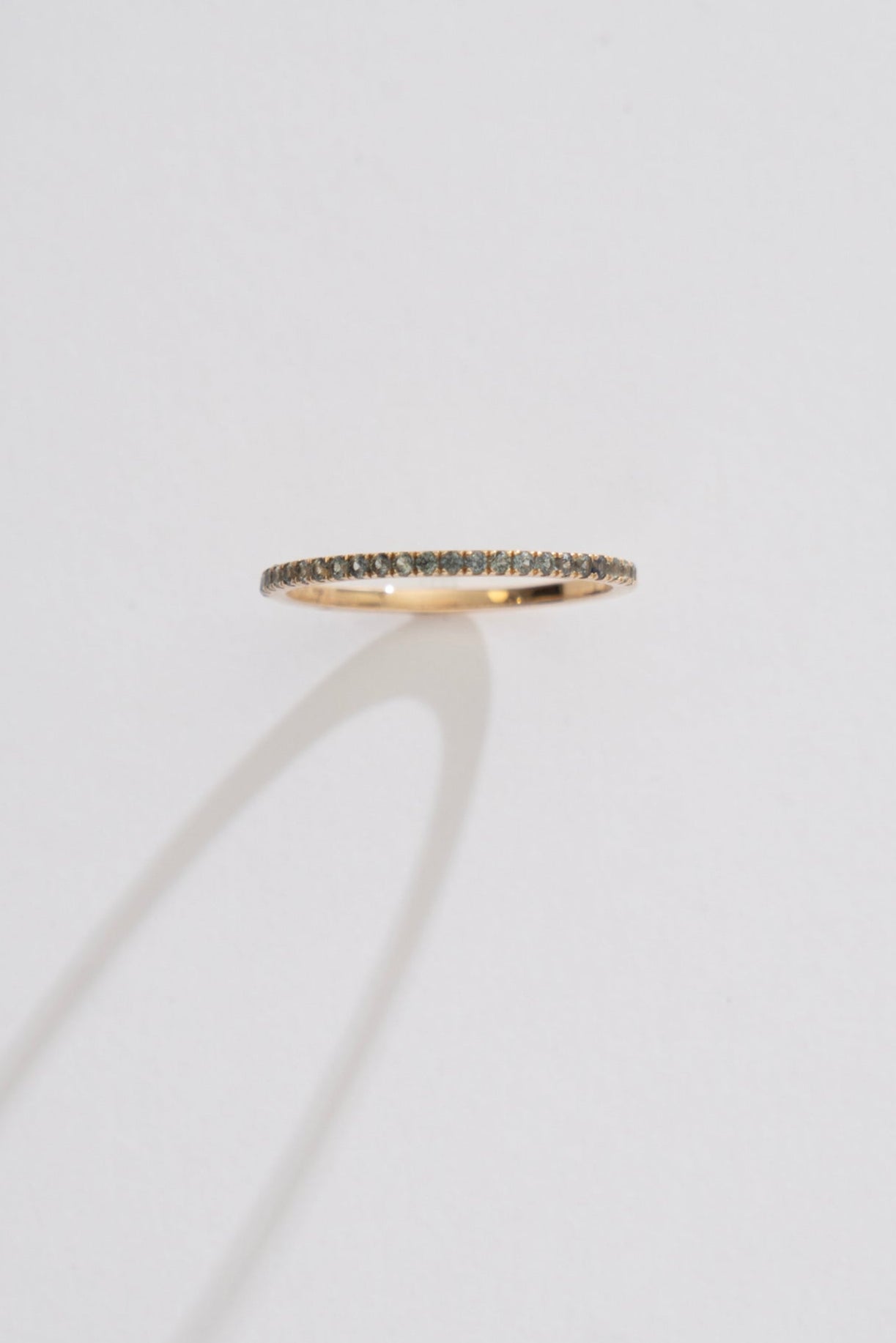 Half Eternity Ring Green Sapphire /K14