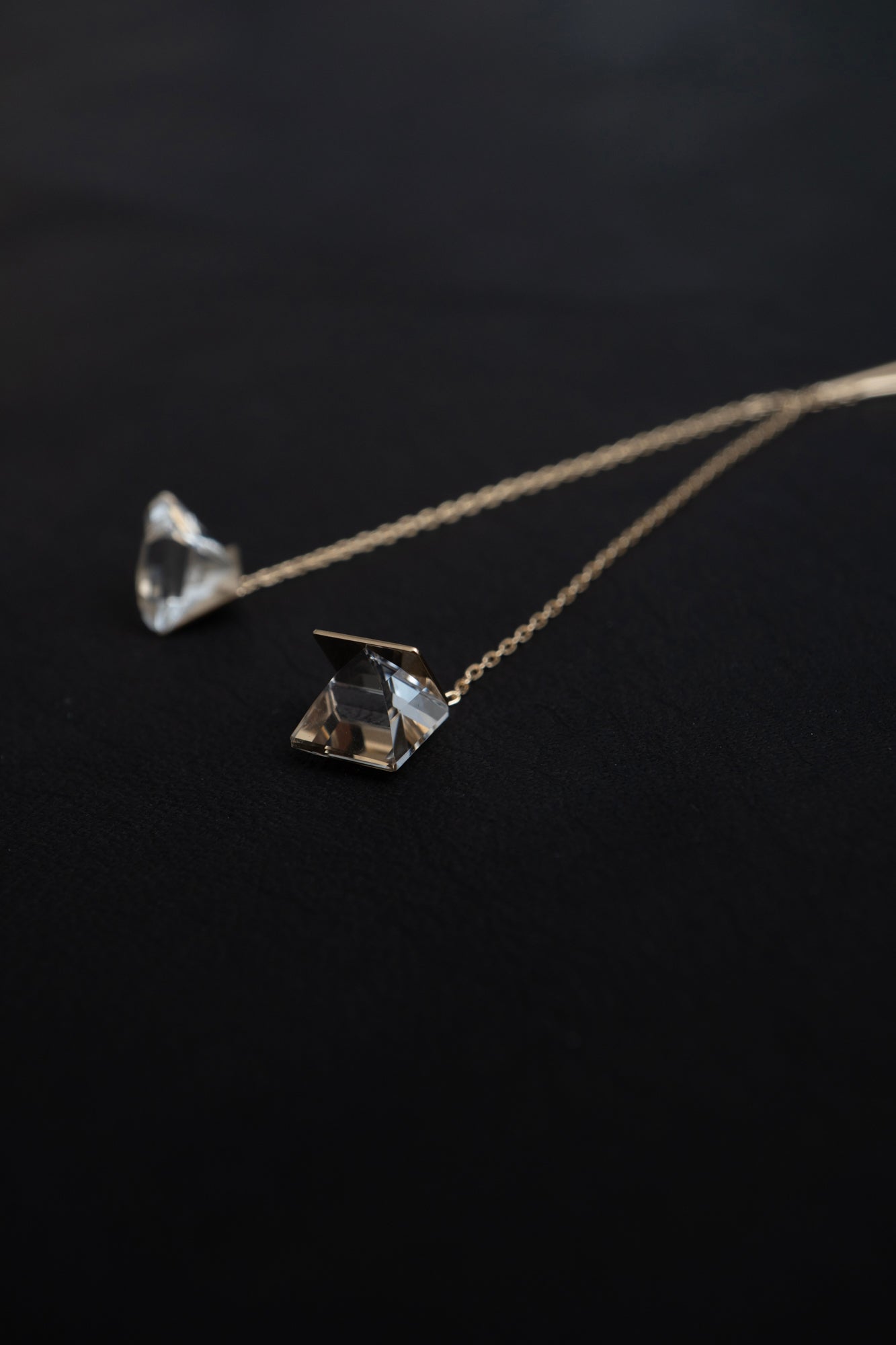 simmon Seta Reflection Quartz Chain Pierced Earring /K18