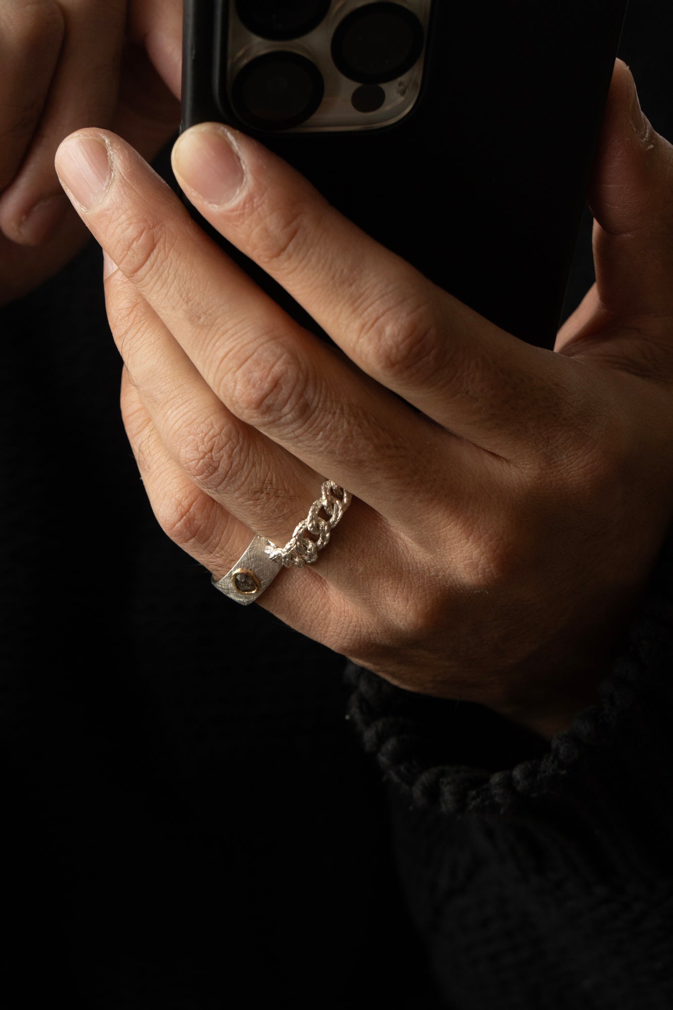 simmon Seta Salt & Pepper Diamond Bezel Flat Ring /SV900&PT100