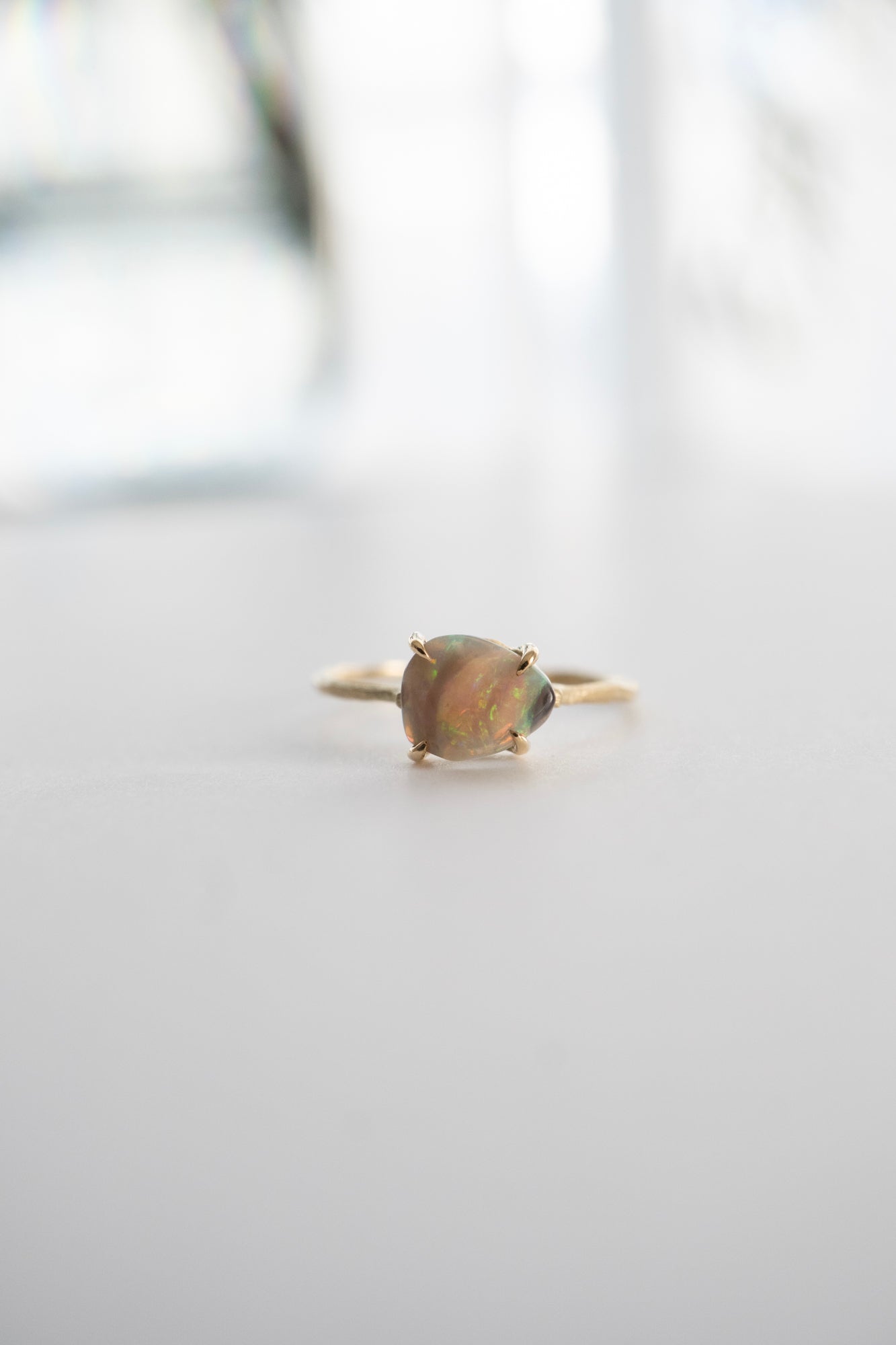 MONAKA jewellery flat stone Opal Ring /K14