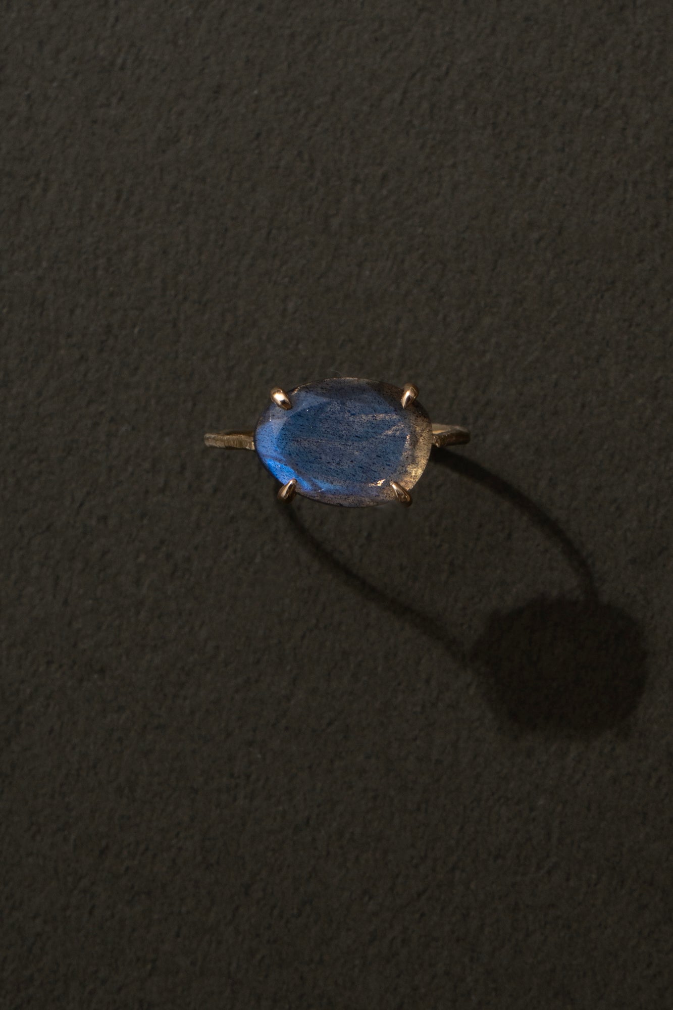 MONAKA jewellery Flat Labradorite Ring /K14