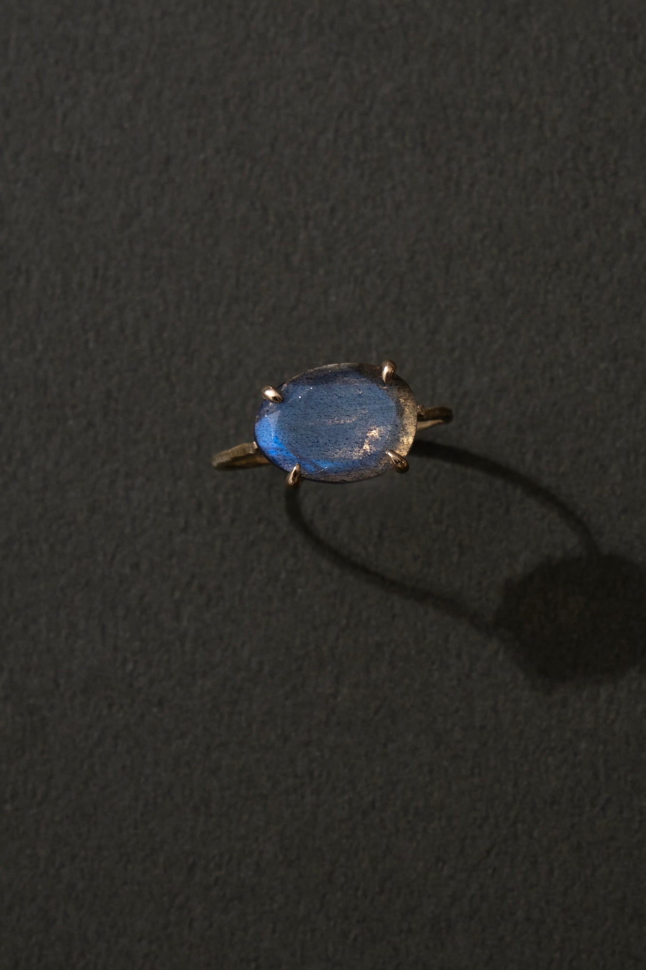 MONAKA jewellery Flat Labradorite Ring /K14