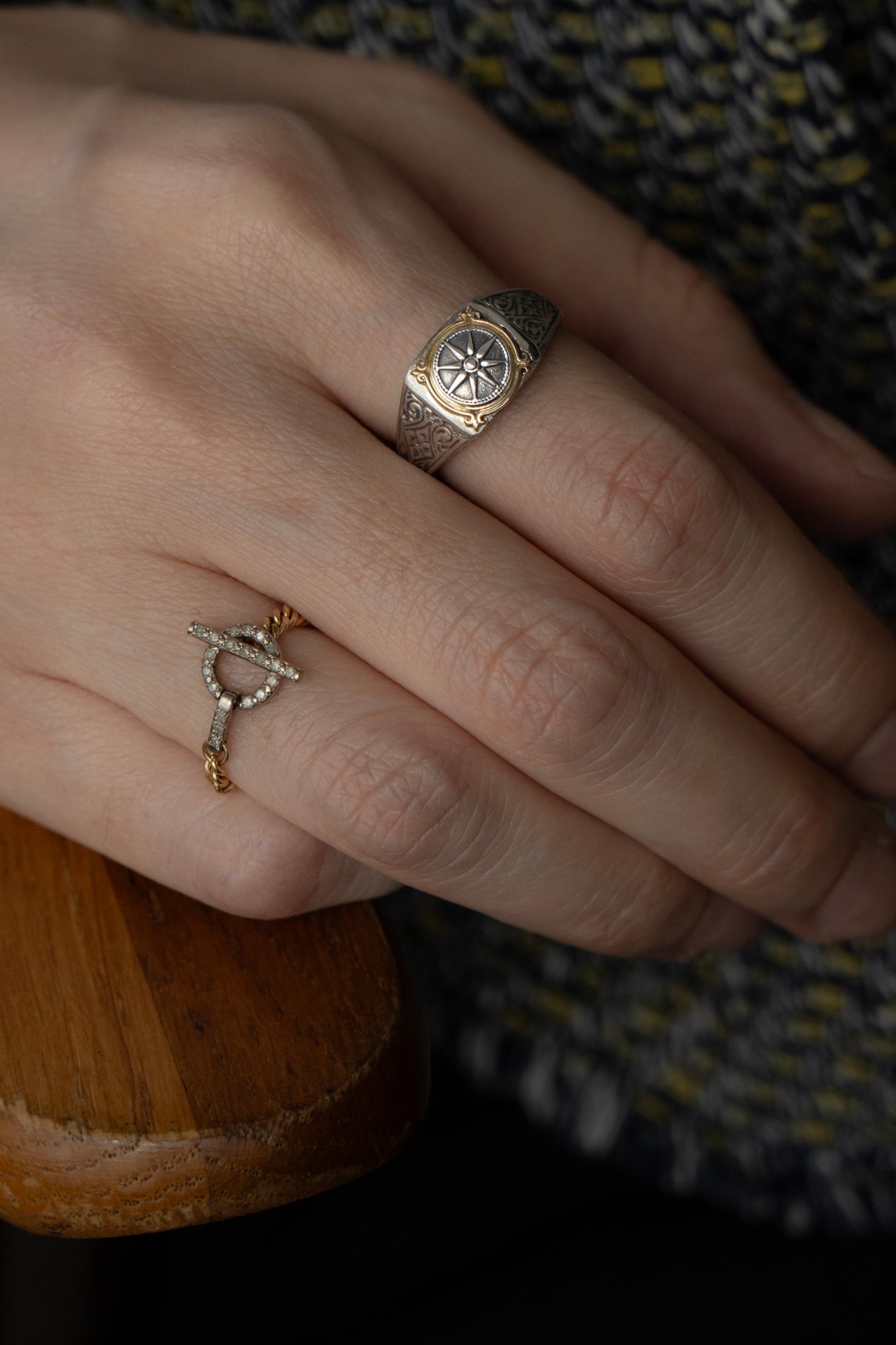 Gerochristo Mini Vergina Square Ring /Silver&K18