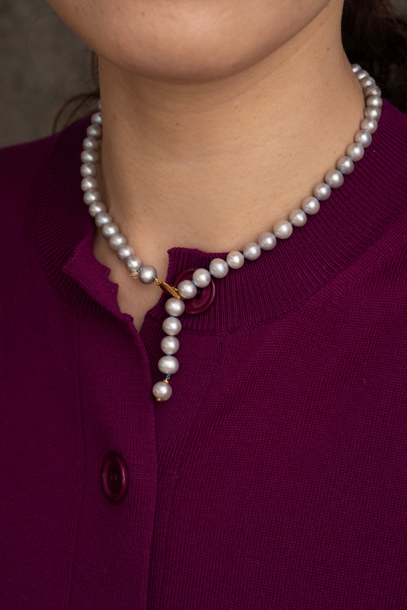 bohem All Knot Pearl Necklace Short Gray