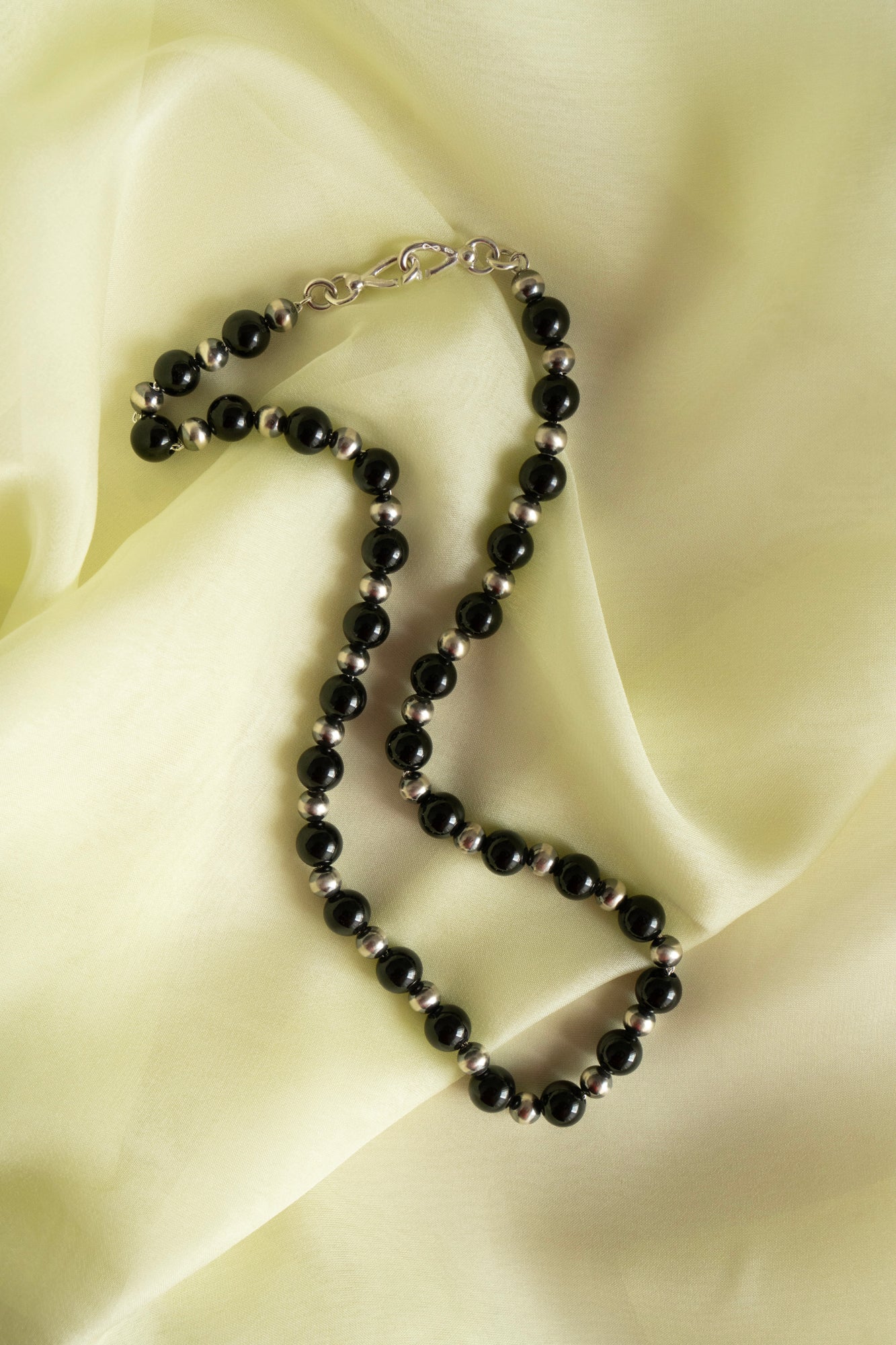 WAKAN SILVER SMITH Navajo Pearl Necklace Black Tourmaline /Silver