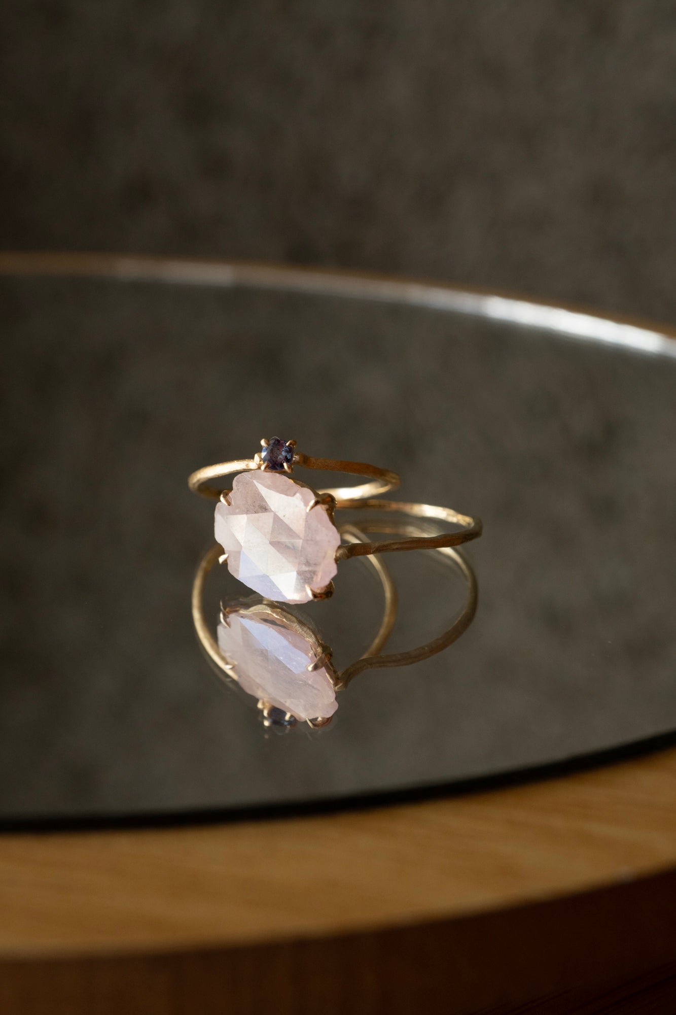 MONAKA jewellery Flat Pink Sapphire Ring / 14K