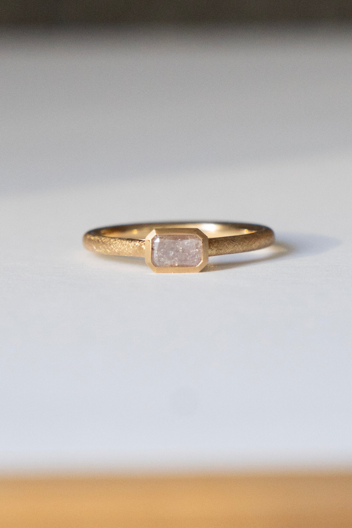 simmon Seta Radiant Cut Cracked Pink Inclusion Diamond Bezel Set Ring /K18
