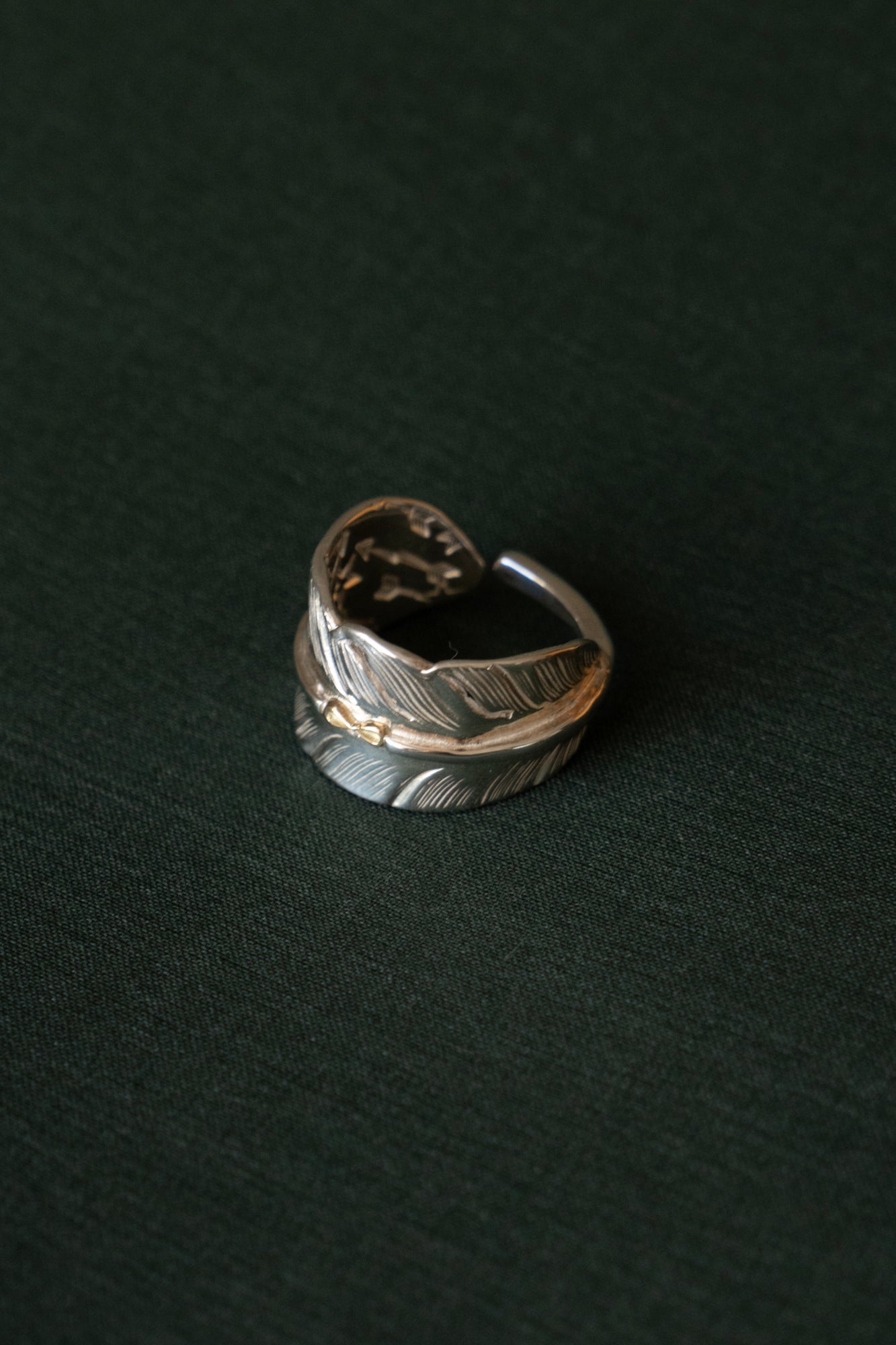 WAKAN SILVER SMITH K18 Mark Feather Stamp Ring /Silver