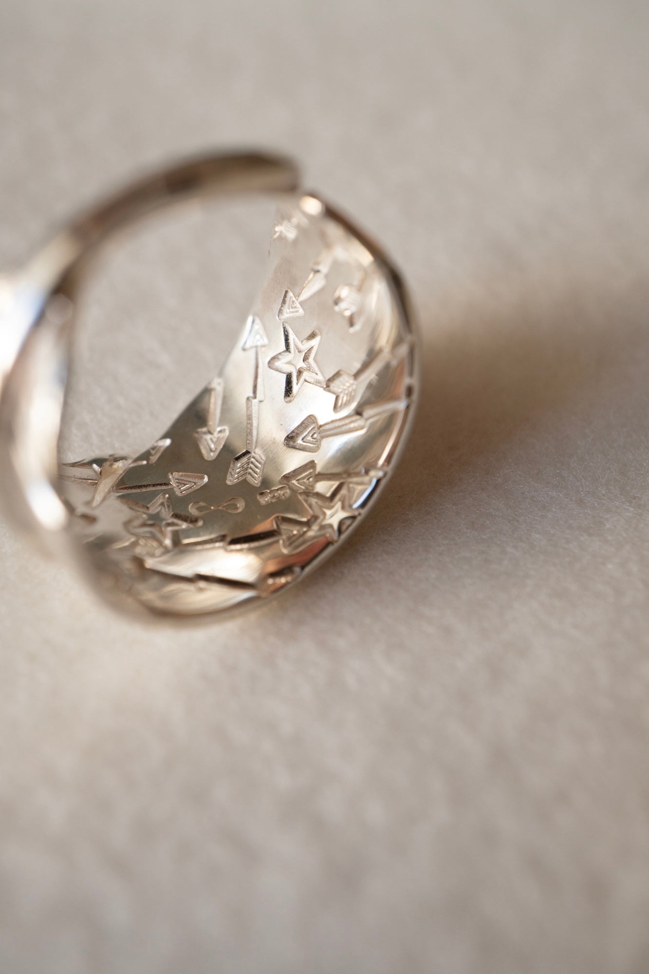 WAKAN SILVER SMITH K18 Mark Feather Stamp Ring /Silver