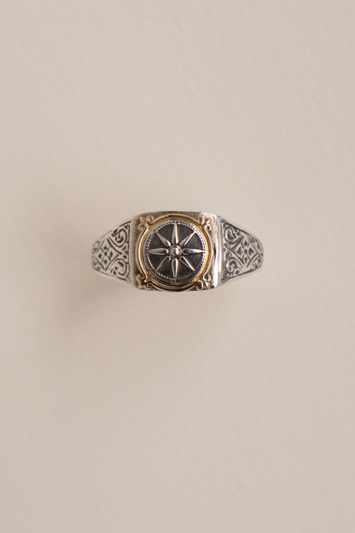Gerochristo Mini Vergina Square Ring /Silver&K18