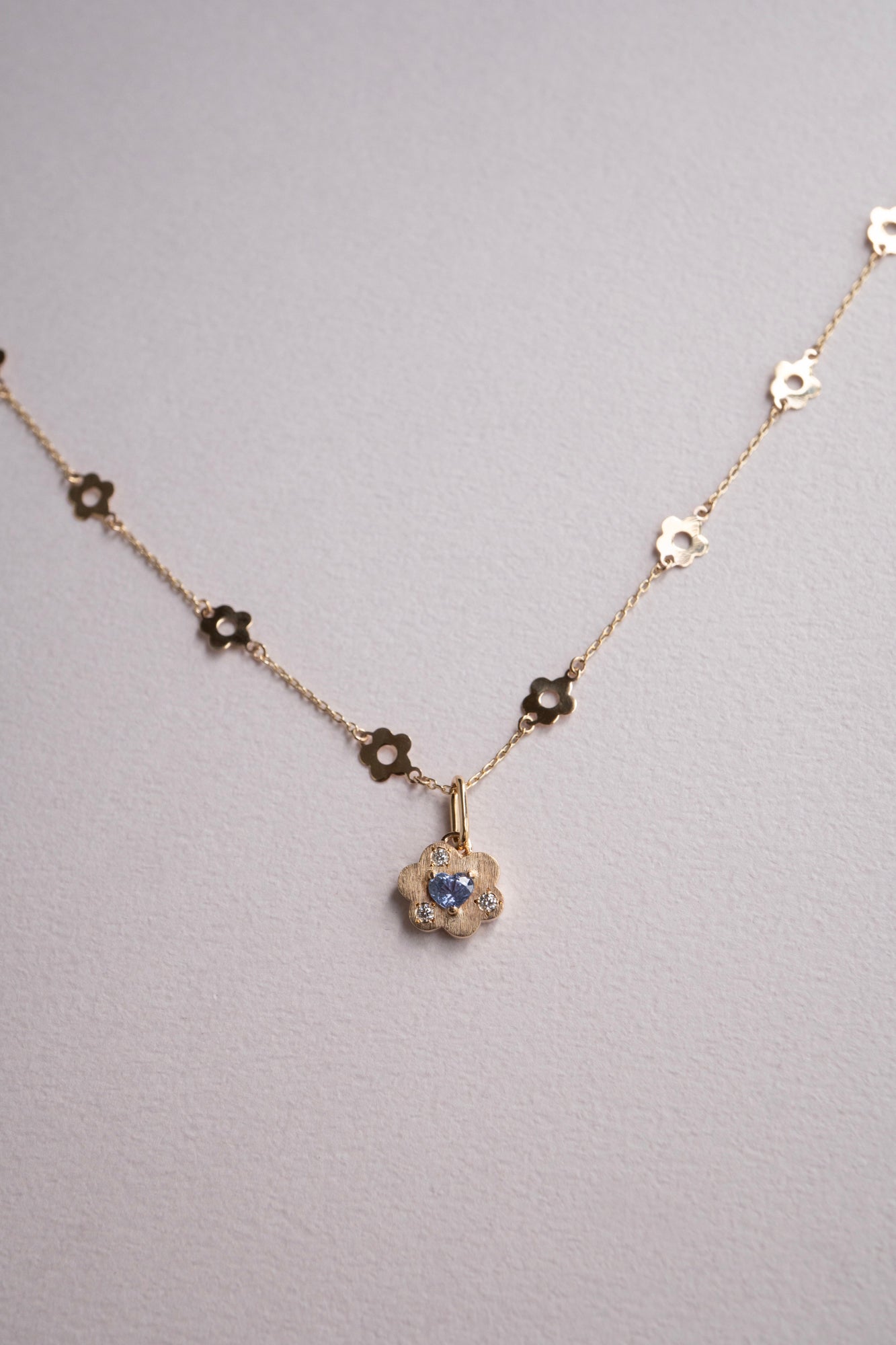 bohem Cotton Flower Charm Top Blue Sapphire /K10
