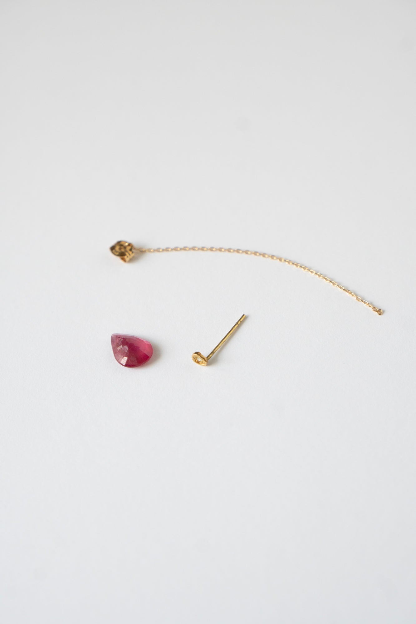 MONAKAjewellery flat Ruby pierce /K18